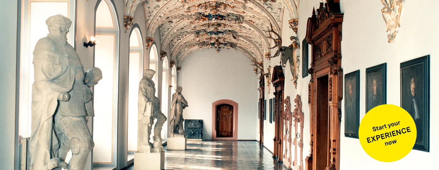 Heidelberg Castle, advertising banner for the app "Monument BW"